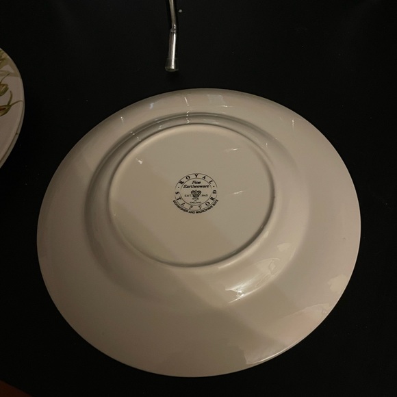 Lovely three tier Cake Stand - Picture 9 of 10